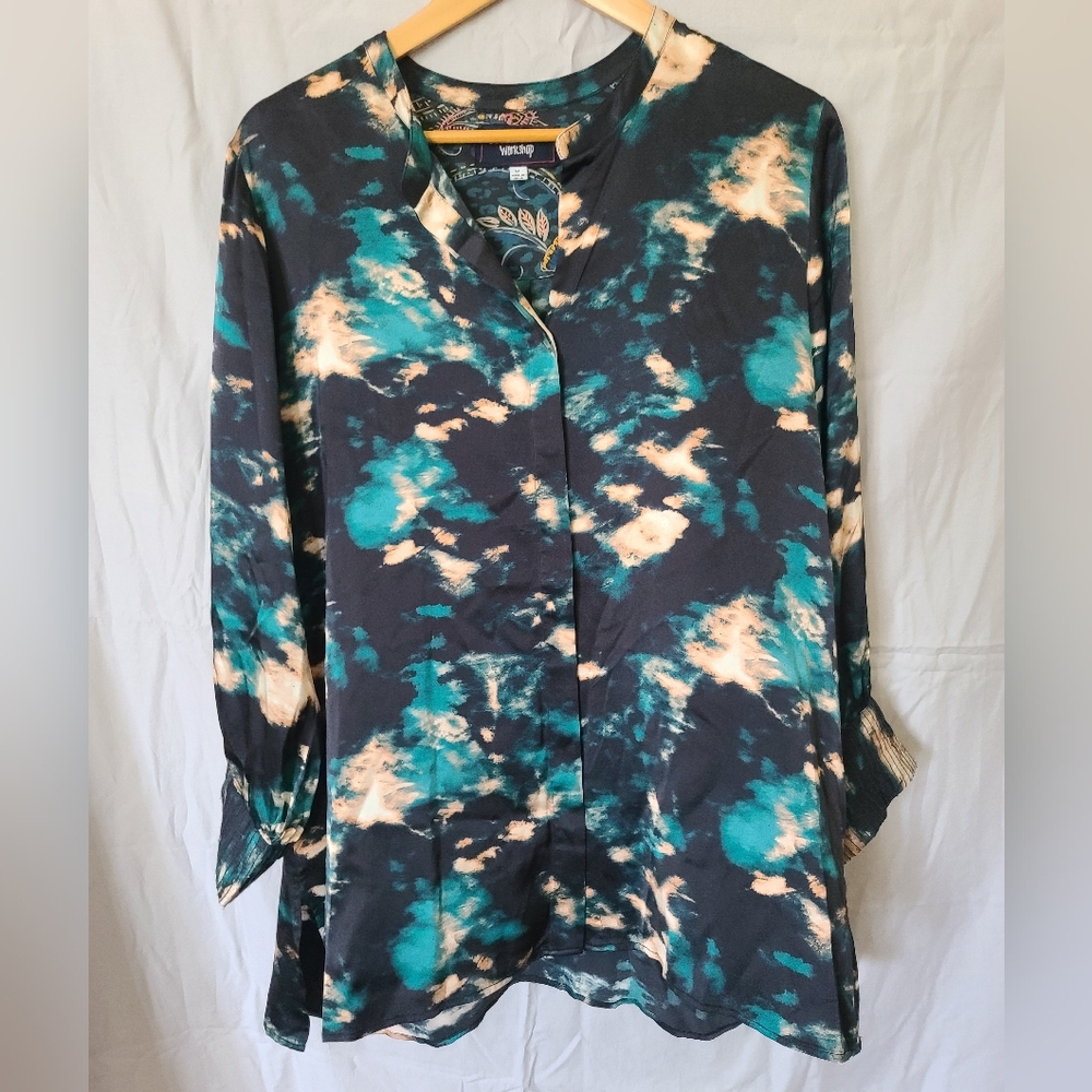 Johnny Was 100% Silk Tunic Long Sleeve Blue Cream Shadow Voyager Medium